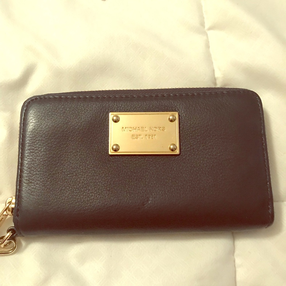 MK Wristlet 🦋